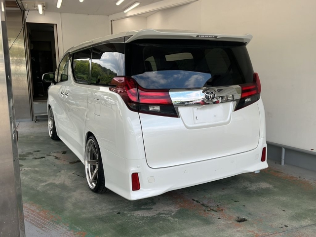 TOYOTA ALPHARD 2017