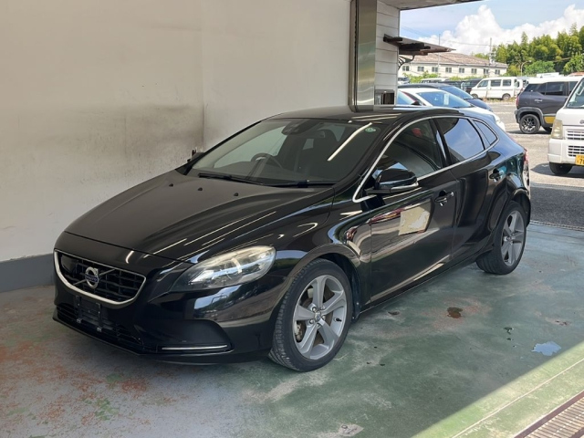 VOLVO V40 2013