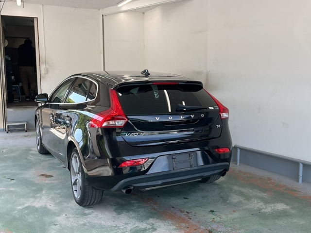 VOLVO V40 2013