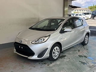 TOYOTA AQUA 2020