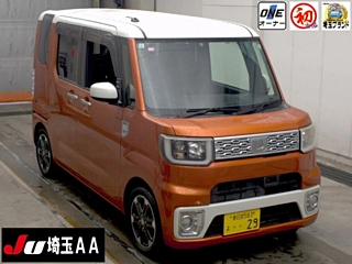 DAIHATSU WAKE 2015
