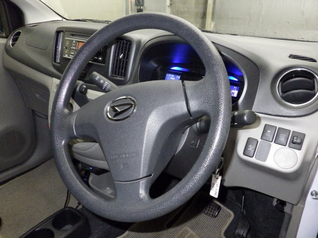 DAIHATSU MIRA E S 2014