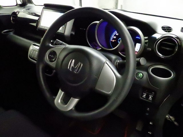 HONDA N BOX 2015