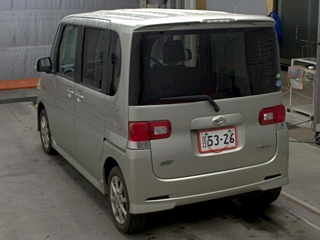 DAIHATSU TANTO 2013
