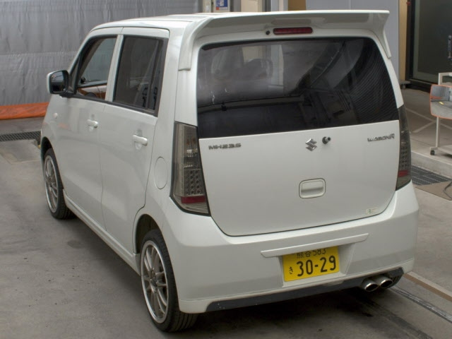 SUZUKI WAGON R 2011