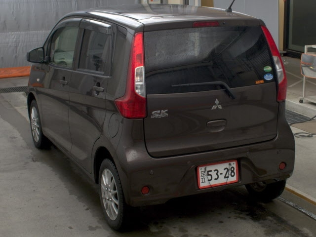 MITSUBISHI EK WAGON 2018