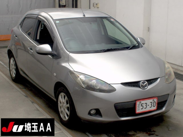 MAZDA DEMIO 2010