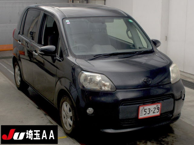 TOYOTA PORTE 2013