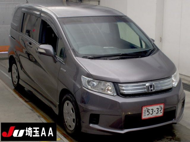 HONDA FREED 2013