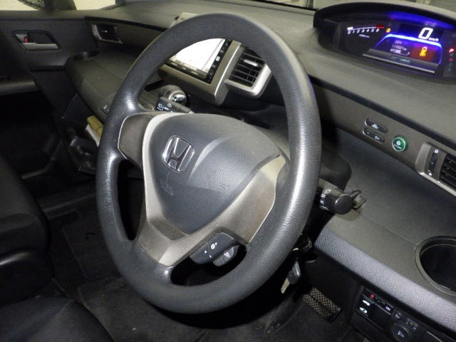HONDA FREED 2013