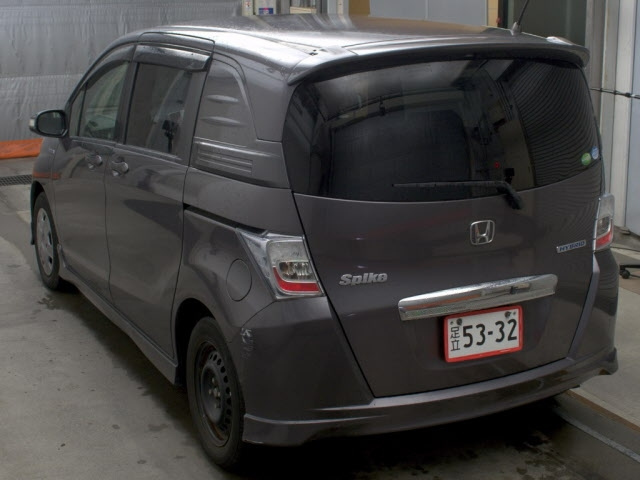 HONDA FREED 2013