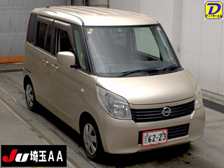 NISSAN ROOX 2011