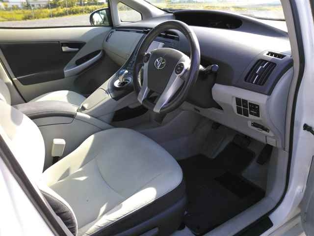 TOYOTA PRIUS 2010