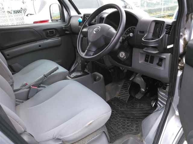 NISSAN CLIPPER VAN 2010