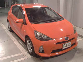 TOYOTA AQUA 2012
