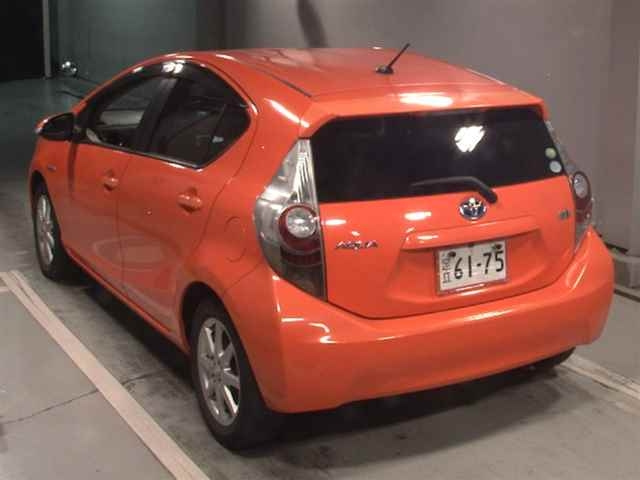 TOYOTA AQUA 2012