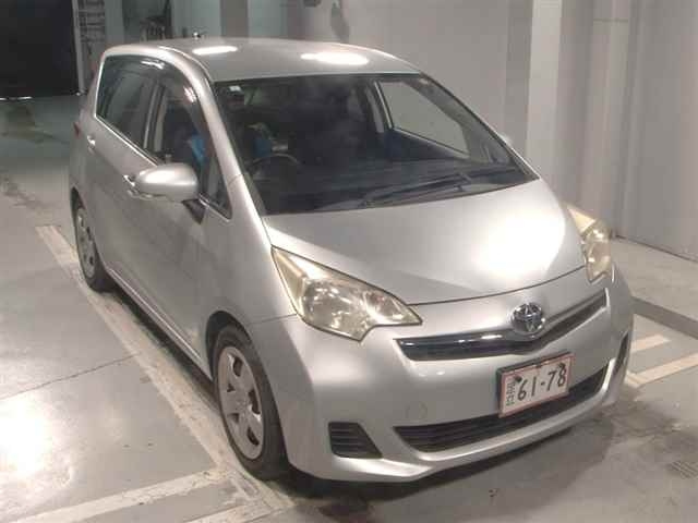 TOYOTA RACTIS 2011