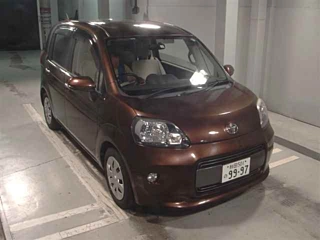 TOYOTA PORTE 2015
