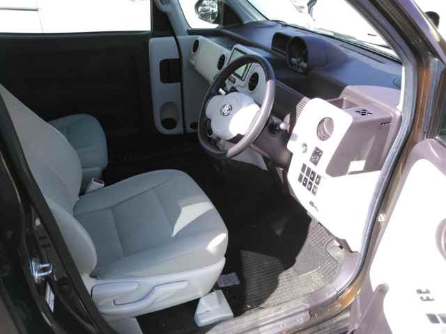 TOYOTA PORTE 2015