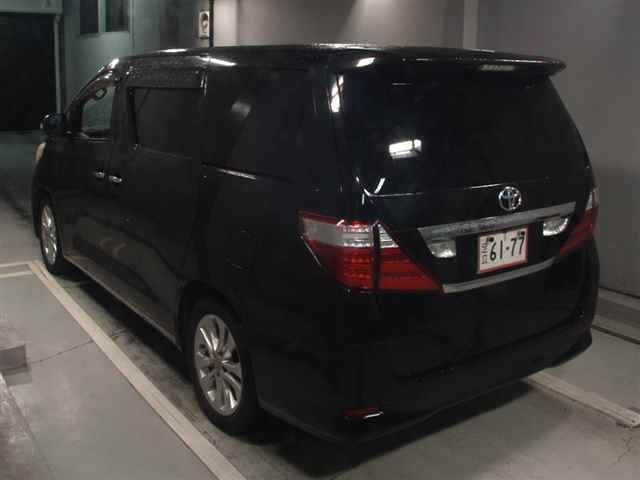 TOYOTA ALPHARD 2010
