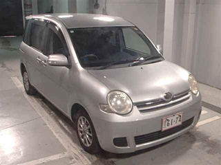 TOYOTA SIENTA 2010