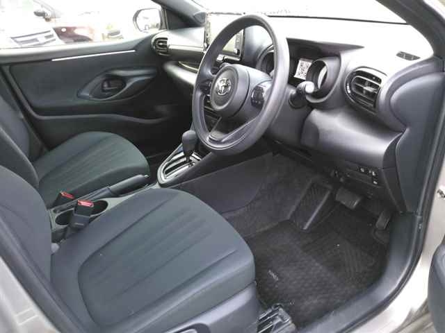 TOYOTA YARIS 2023