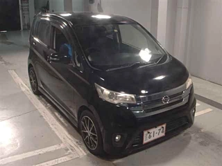 NISSAN DAYZ 2015
