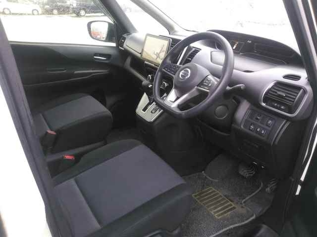 NISSAN SERENA 2019