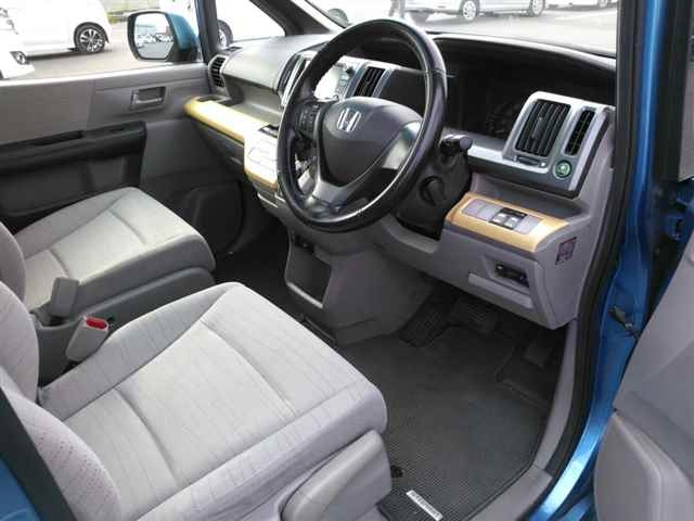 HONDA STEP WAGON 2010