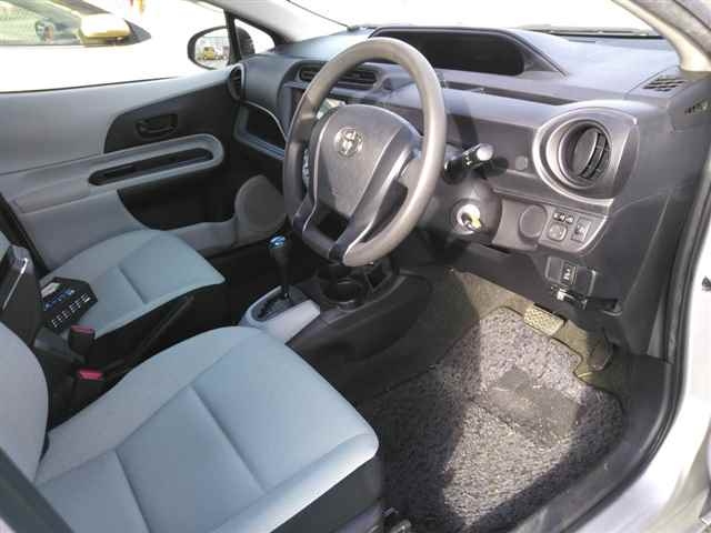 TOYOTA AQUA 2014
