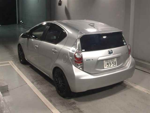 TOYOTA AQUA 2014