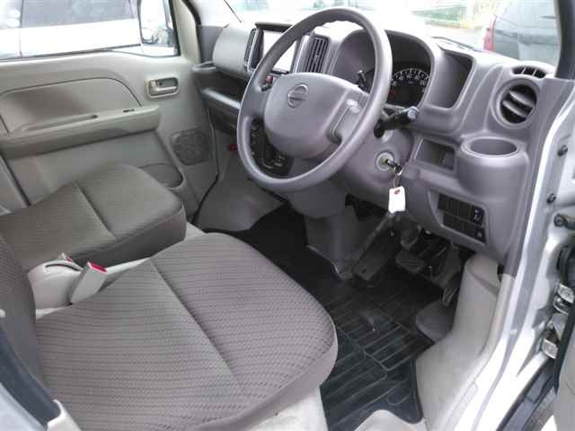 NISSAN CLIPPER VAN 2018