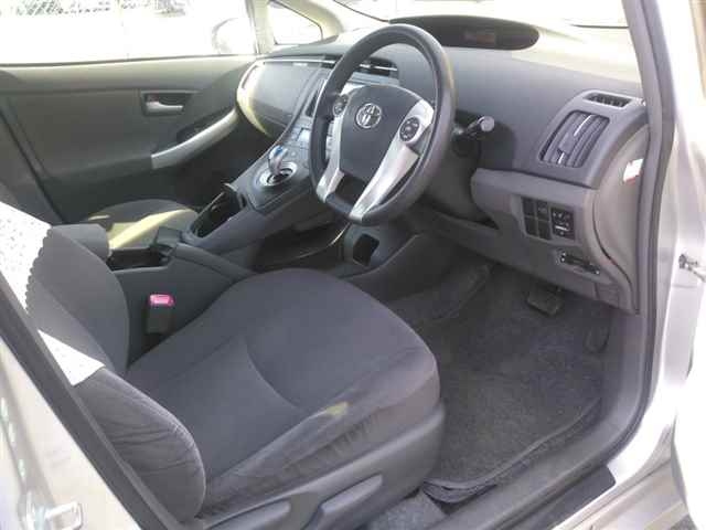 TOYOTA PRIUS 2010