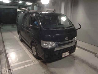 TOYOTA HIACE VAN 2015
