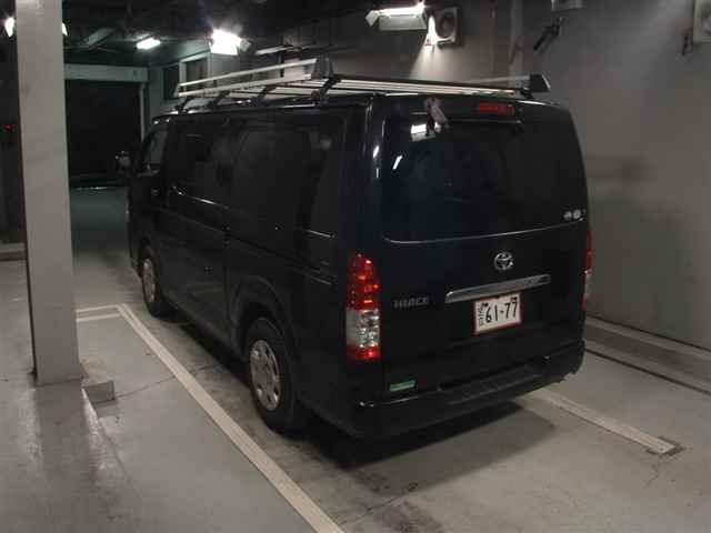 TOYOTA HIACE VAN 2015