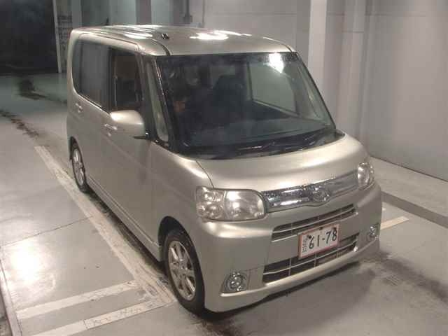 DAIHATSU TANTO 2012