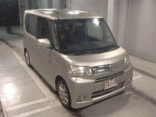 DAIHATSU TANTO 2012