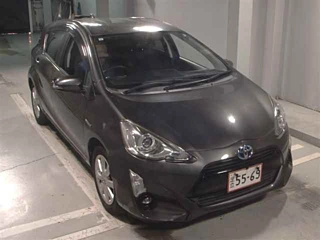 TOYOTA AQUA 2015