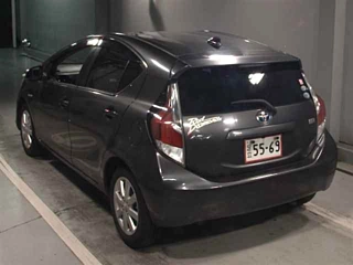 TOYOTA AQUA 2015