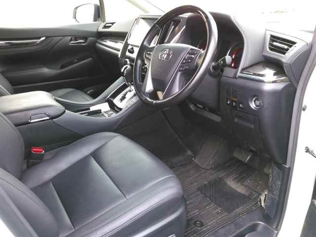 TOYOTA VELLFIRE 2020