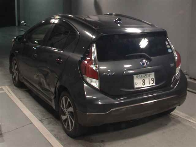 TOYOTA AQUA 2015