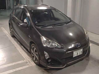TOYOTA AQUA 2015