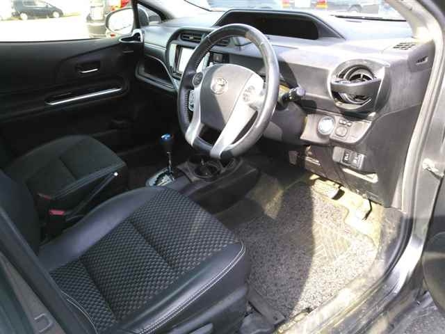 TOYOTA AQUA 2015