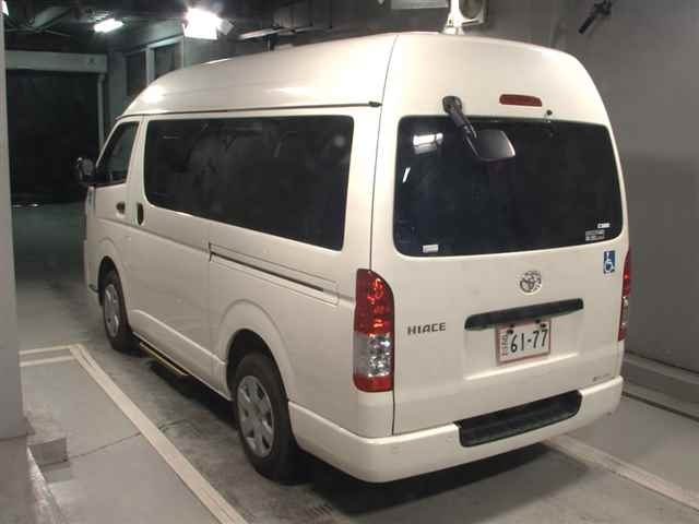 TOYOTA HIACE VAN 2023