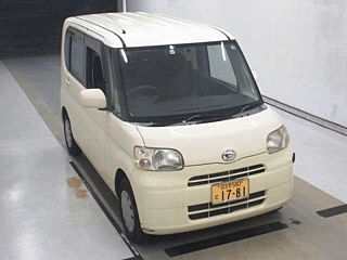 DAIHATSU TANTO 2009