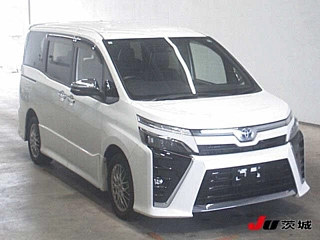 TOYOTA VOXY 2021