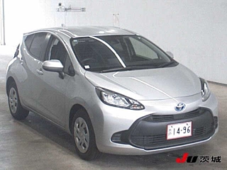 TOYOTA AQUA 2023