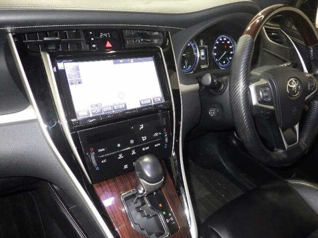 TOYOTA HARRIER 2014