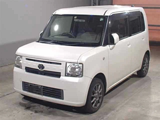 TOYOTA PIXIS SPACE 2012