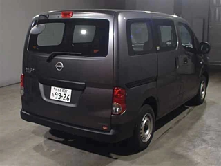 NISSAN NV200 2022